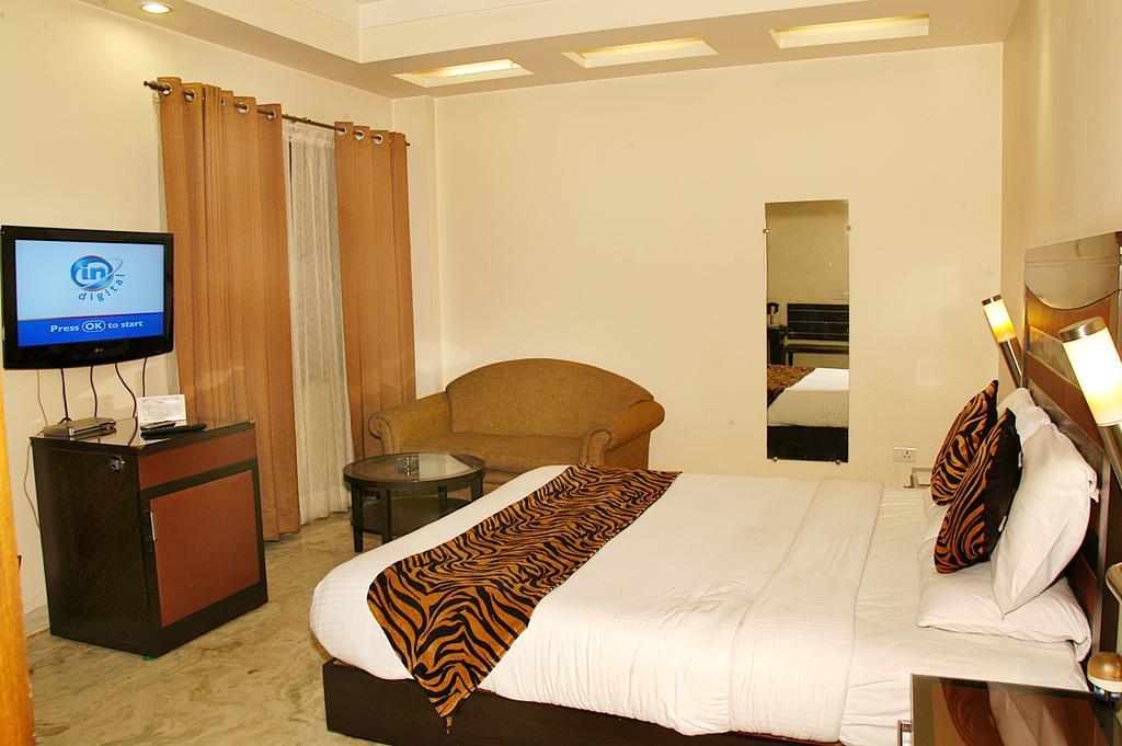 Centrum 3*